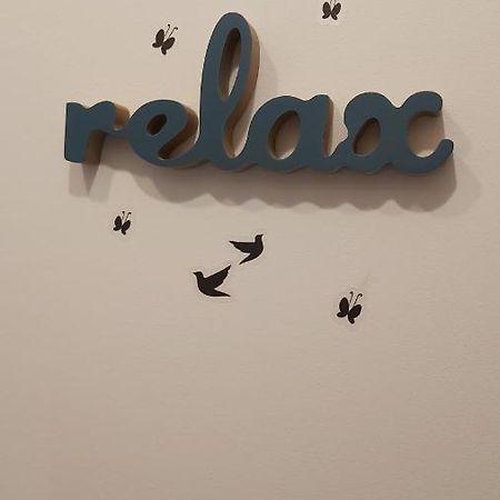 Relax Apartament Apartment Сату Маре Екстериор снимка